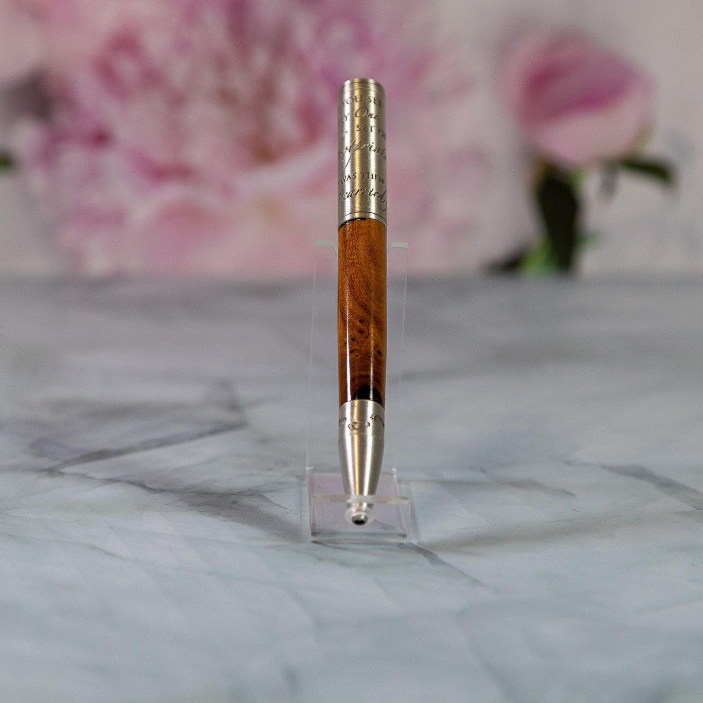 Footprints in the Sand Pen