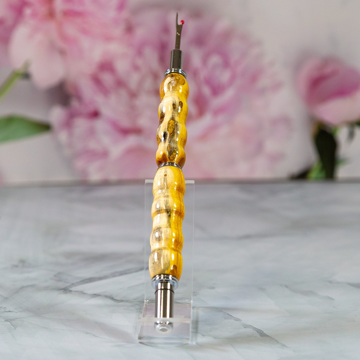 2-in-1 Seam Ripper and Mini Scissors
